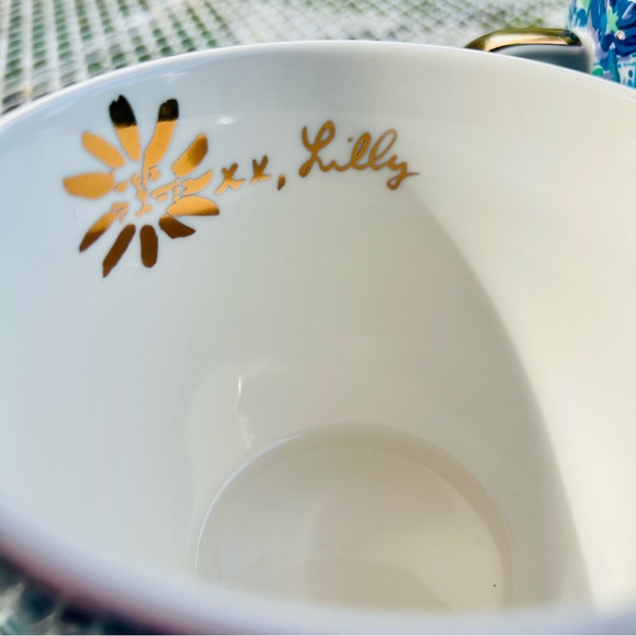 LILLY PULITZER NEW IN BOX Set Of 2 Ceramic 12oz Mugs Blue Purple Floral - Picture 4 of 8